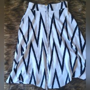 Zig Zag Print Black & White Silhouette NYC Sun Skirt Small Midi